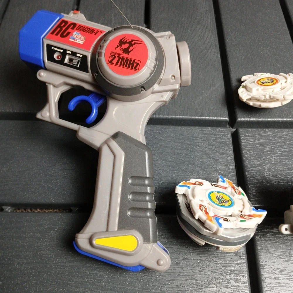VTG White Dragoon G Tyson RC Grip Beyblade Launcher Takara V Force + Extras - ZC